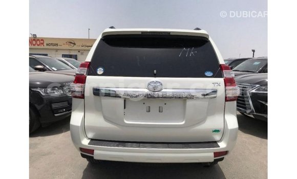 Sayi Imported Toyota Prado White Mota in Import - Dubai a Agadez Sayi Imported Toyota Prado White Mota in Import - Dubai a Agadez