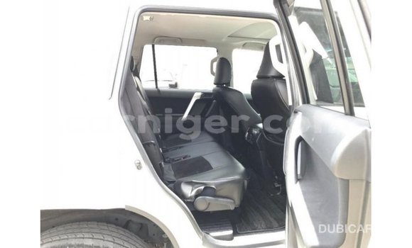 Sayi Imported Toyota Prado White Mota in Import - Dubai a Agadez Sayi Imported Toyota Prado White Mota in Import - Dubai a Agadez
