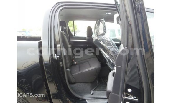 اشتري Imported Toyota Hilux Black سيارة في Import - Dubai في أغاديز اشتري Imported Toyota Hilux Black سيارة في Import - Dubai في أغاديز