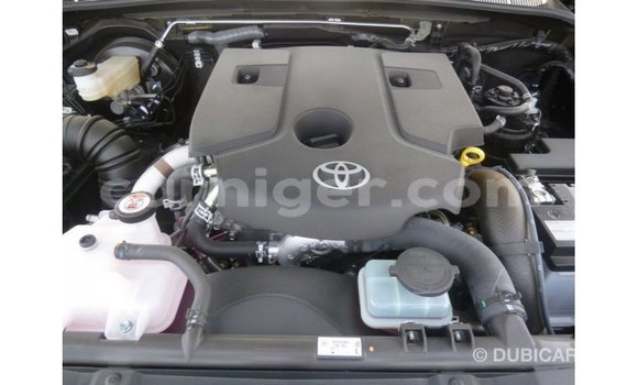 Sayi Imported Toyota Hilux Black Mota in Import - Dubai a Agadez Sayi Imported Toyota Hilux Black Mota in Import - Dubai a Agadez
