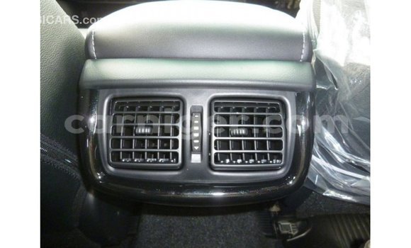 Sayi Imported Toyota Hilux White Mota in Import - Dubai a Agadez Sayi Imported Toyota Hilux White Mota in Import - Dubai a Agadez