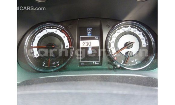 Sayi Imported Toyota Hilux White Mota in Import - Dubai a Agadez Sayi Imported Toyota Hilux White Mota in Import - Dubai a Agadez