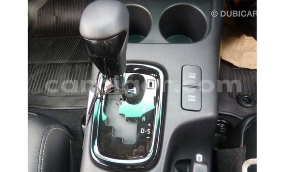 Sayi Imported Toyota Hilux White Mota in Import - Dubai a Agadez Sayi Imported Toyota Hilux White Mota in Import - Dubai a Agadez