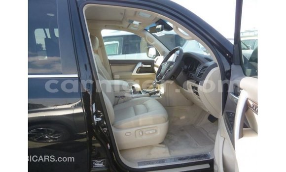 Buy Import Toyota Land Cruiser Black Truck in Import - Dubai in Agadez Buy Import Toyota Land Cruiser Black Truck in Import - Dubai in Agadez