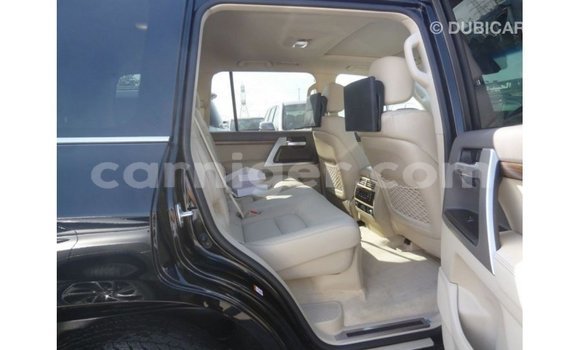 Buy Import Toyota Land Cruiser Black Truck in Import - Dubai in Agadez Buy Import Toyota Land Cruiser Black Truck in Import - Dubai in Agadez