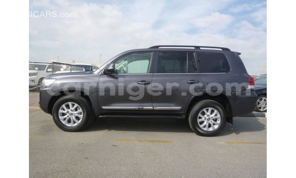 اشتري Imported Toyota Land Cruiser Other شاحنة في Import - Dubai في أغاديز اشتري Imported Toyota Land Cruiser Other شاحنة في Import - Dubai في أغاديز