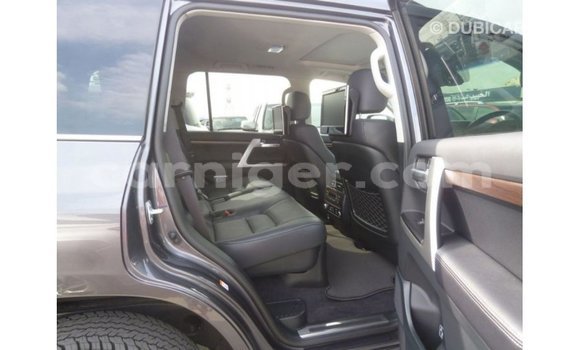 اشتري Imported Toyota Land Cruiser Other شاحنة في Import - Dubai في أغاديز اشتري Imported Toyota Land Cruiser Other شاحنة في Import - Dubai في أغاديز
