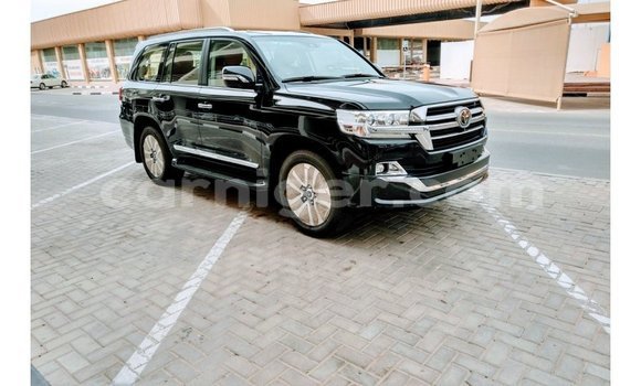 Buy Import Toyota Land Cruiser Black Truck in Import - Dubai in Agadez Buy Import Toyota Land Cruiser Black Truck in Import - Dubai in Agadez
