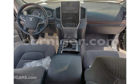 Buy Import Toyota Land Cruiser Black Truck in Import - Dubai in Agadez Buy Import Toyota Land Cruiser Black Truck in Import - Dubai in Agadez