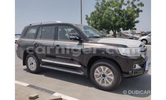 Buy Import Toyota Land Cruiser Black Truck in Import - Dubai in Agadez Buy Import Toyota Land Cruiser Black Truck in Import - Dubai in Agadez