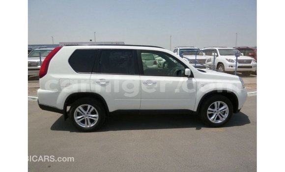Buy Import Nissan Evalia White Truck in Import - Dubai in Agadez Buy Import Nissan Evalia White Truck in Import - Dubai in Agadez