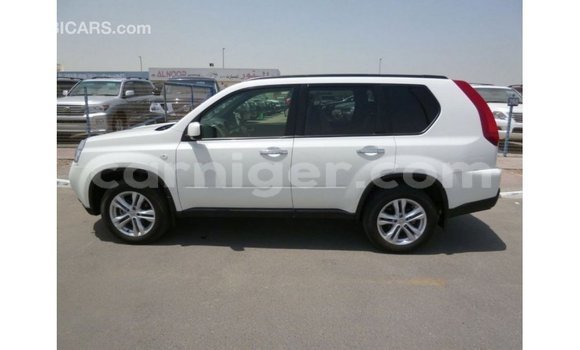 Buy Import Nissan Evalia White Truck in Import - Dubai in Agadez Buy Import Nissan Evalia White Truck in Import - Dubai in Agadez