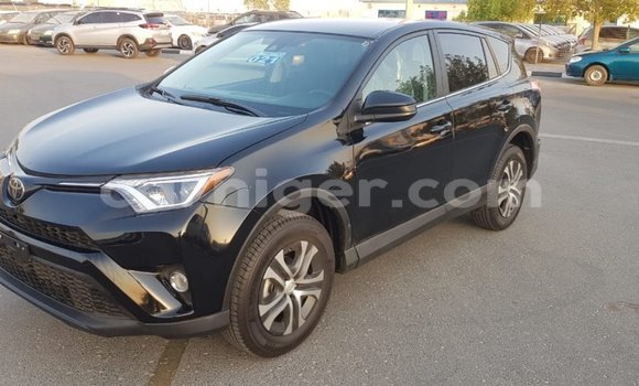 اشتري Imported Toyota Ade Black شاحنة في Import - Dubai في أغاديز اشتري Imported Toyota Ade Black شاحنة في Import - Dubai في أغاديز