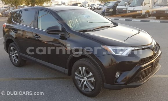 اشتري Imported Toyota Ade Black شاحنة في Import - Dubai في أغاديز اشتري Imported Toyota Ade Black شاحنة في Import - Dubai في أغاديز