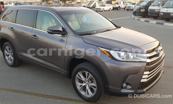 اشتري Imported Toyota Highlander Other سيارة في Import - Dubai في أغاديز اشتري Imported Toyota Highlander Other سيارة في Import - Dubai في أغاديز
