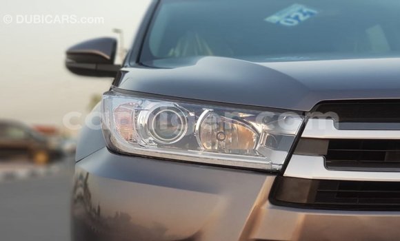 اشتري Imported Toyota Highlander Other سيارة في Import - Dubai في أغاديز اشتري Imported Toyota Highlander Other سيارة في Import - Dubai في أغاديز