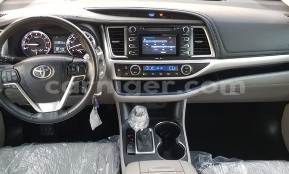 اشتري Imported Toyota Highlander Other سيارة في Import - Dubai في أغاديز اشتري Imported Toyota Highlander Other سيارة في Import - Dubai في أغاديز
