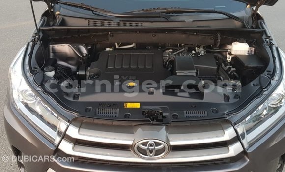 اشتري Imported Toyota Highlander Other سيارة في Import - Dubai في أغاديز اشتري Imported Toyota Highlander Other سيارة في Import - Dubai في أغاديز