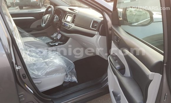 اشتري Imported Toyota Highlander Other سيارة في Import - Dubai في أغاديز اشتري Imported Toyota Highlander Other سيارة في Import - Dubai في أغاديز