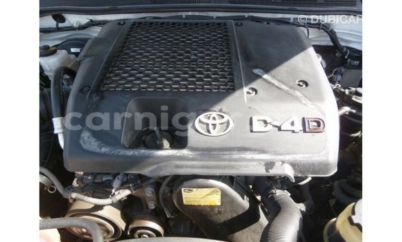 Buy Import Toyota Hilux White Car in Import - Dubai in Agadez Buy Import Toyota Hilux White Car in Import - Dubai in Agadez