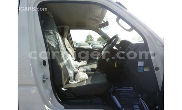 Acheter Import Voiture Toyota Hiace Blanc à Import - Dubai, Agadez Acheter Import Voiture Toyota Hiace Blanc à Import - Dubai, Agadez