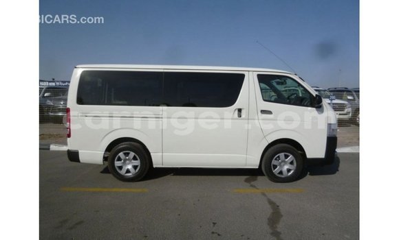 اشتري Imported Toyota Hiace White سيارة في Import - Dubai في أغاديز اشتري Imported Toyota Hiace White سيارة في Import - Dubai في أغاديز