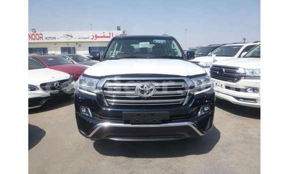 اشتري Imported Toyota Land Cruiser Blue شاحنة في Import - Dubai في أغاديز اشتري Imported Toyota Land Cruiser Blue شاحنة في Import - Dubai في أغاديز