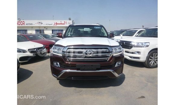 Sayi Imported Toyota Land Cruiser Red Babbar mota in Import - Dubai a Agadez Sayi Imported Toyota Land Cruiser Red Babbar mota in Import - Dubai a Agadez