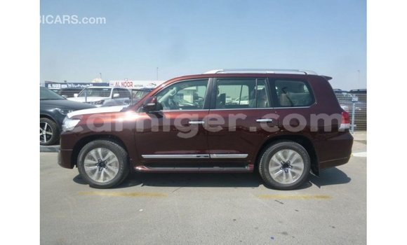 Sayi Imported Toyota Land Cruiser Red Babbar mota in Import - Dubai a Agadez Sayi Imported Toyota Land Cruiser Red Babbar mota in Import - Dubai a Agadez