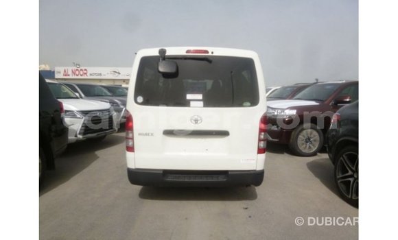 Sayi Imported Toyota Hiace White Mota in Import - Dubai a Agadez Sayi Imported Toyota Hiace White Mota in Import - Dubai a Agadez