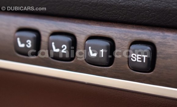 Buy Import Toyota Land Cruiser Black Truck in Import - Dubai in Agadez Buy Import Toyota Land Cruiser Black Truck in Import - Dubai in Agadez