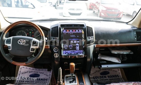 Buy Import Toyota Land Cruiser Black Truck in Import - Dubai in Agadez Buy Import Toyota Land Cruiser Black Truck in Import - Dubai in Agadez