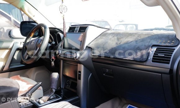 Sayi Imported Toyota Prado White Mota in Import - Dubai a Agadez Sayi Imported Toyota Prado White Mota in Import - Dubai a Agadez