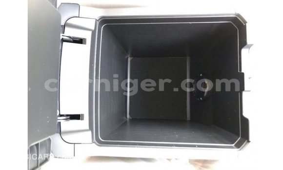 Sayi Imported Toyota Prado Brown Mota in Import - Dubai a Agadez Sayi Imported Toyota Prado Brown Mota in Import - Dubai a Agadez