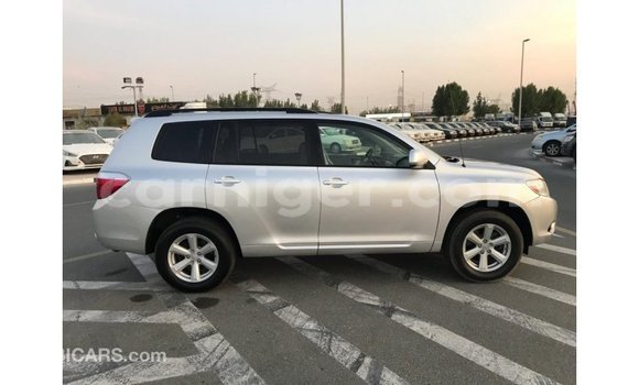 Buy Import Toyota Highlander Other Car in Import - Dubai in Agadez Buy Import Toyota Highlander Other Car in Import - Dubai in Agadez