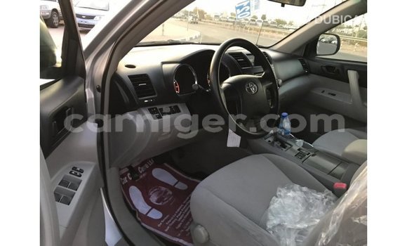 Buy Import Toyota Highlander Other Car in Import - Dubai in Agadez Buy Import Toyota Highlander Other Car in Import - Dubai in Agadez