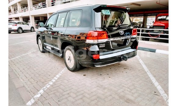 Buy Import Toyota Land Cruiser Black Truck in Import - Dubai in Agadez Buy Import Toyota Land Cruiser Black Truck in Import - Dubai in Agadez