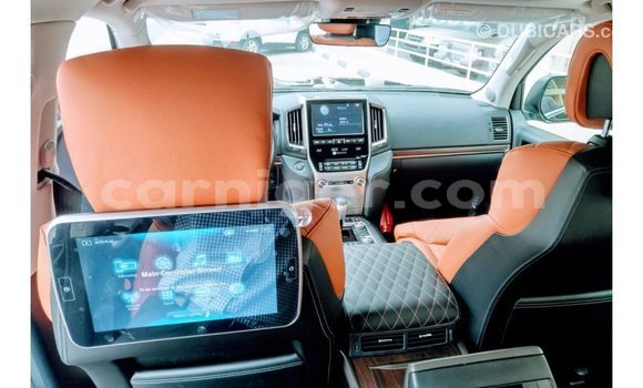 Buy Import Toyota Land Cruiser Black Truck in Import - Dubai in Agadez Buy Import Toyota Land Cruiser Black Truck in Import - Dubai in Agadez