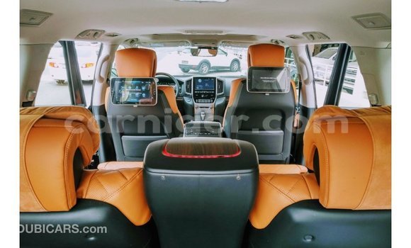 Buy Import Toyota Land Cruiser Black Truck in Import - Dubai in Agadez Buy Import Toyota Land Cruiser Black Truck in Import - Dubai in Agadez