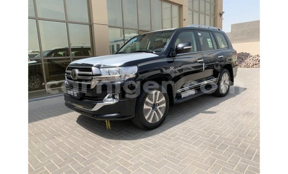 Buy Import Toyota Land Cruiser Black Truck in Import - Dubai in Agadez Buy Import Toyota Land Cruiser Black Truck in Import - Dubai in Agadez