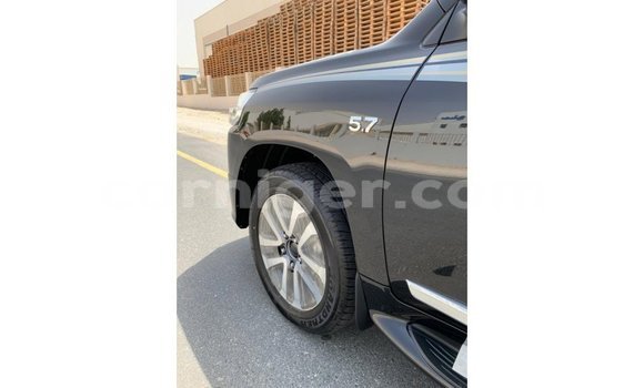 Buy Import Toyota Land Cruiser Black Truck in Import - Dubai in Agadez Buy Import Toyota Land Cruiser Black Truck in Import - Dubai in Agadez