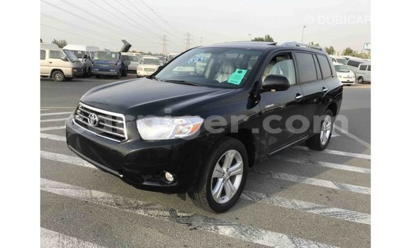 Acheter Import Voiture Toyota Highlander Noir à Import - Dubai, Agadez Acheter Import Voiture Toyota Highlander Noir à Import - Dubai, Agadez