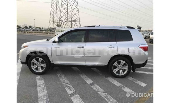 Acheter Import Voiture Toyota Highlander Autre à Import - Dubai, Agadez Acheter Import Voiture Toyota Highlander Autre à Import - Dubai, Agadez