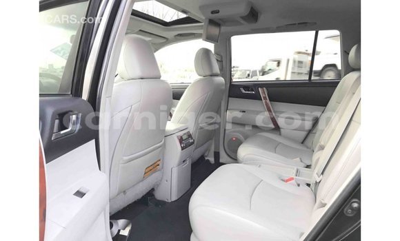 Buy Import Toyota Highlander Black Car in Import - Dubai in Agadez Buy Import Toyota Highlander Black Car in Import - Dubai in Agadez
