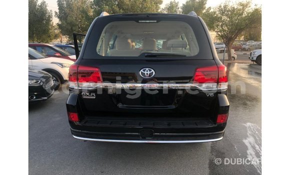 Buy Import Toyota Land Cruiser Black Truck in Import - Dubai in Agadez Buy Import Toyota Land Cruiser Black Truck in Import - Dubai in Agadez