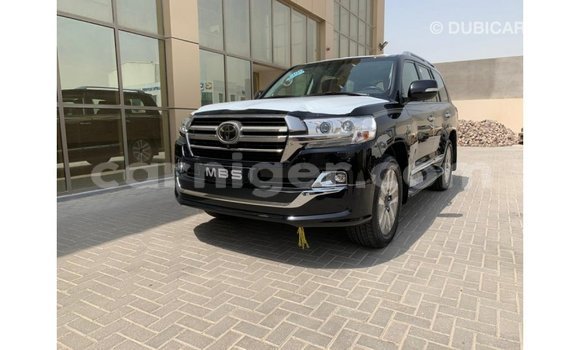 Buy Import Toyota Land Cruiser Black Truck in Import - Dubai in Agadez Buy Import Toyota Land Cruiser Black Truck in Import - Dubai in Agadez