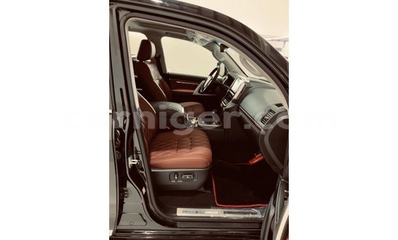 Buy Import Toyota Land Cruiser Black Truck in Import - Dubai in Agadez Buy Import Toyota Land Cruiser Black Truck in Import - Dubai in Agadez