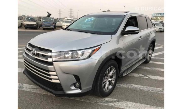 Buy Import Toyota Highlander Other Car in Import - Dubai in Agadez Buy Import Toyota Highlander Other Car in Import - Dubai in Agadez