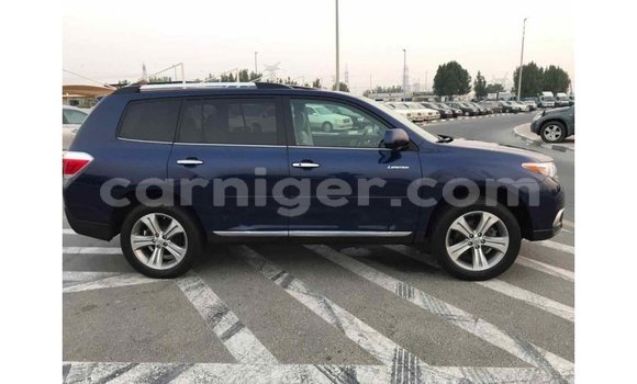 Buy Import Toyota Highlander Blue Car in Import - Dubai in Agadez Buy Import Toyota Highlander Blue Car in Import - Dubai in Agadez