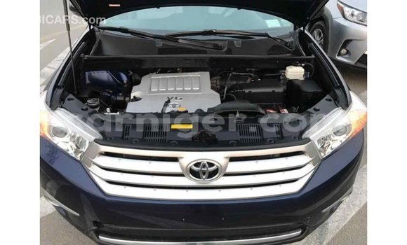 Buy Import Toyota Highlander Blue Car in Import - Dubai in Agadez Buy Import Toyota Highlander Blue Car in Import - Dubai in Agadez